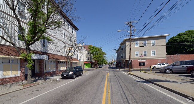 Foto del edificio - 502-510 Dexter St