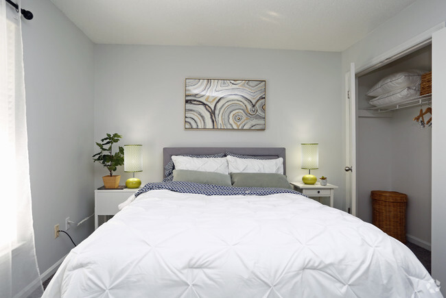 2BR, 1BA - 812sf Palmer- Master Bedroom - Viceroy Apartments
