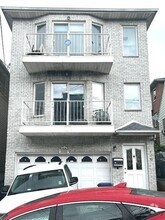 Building Photo - 196 Lincoln St