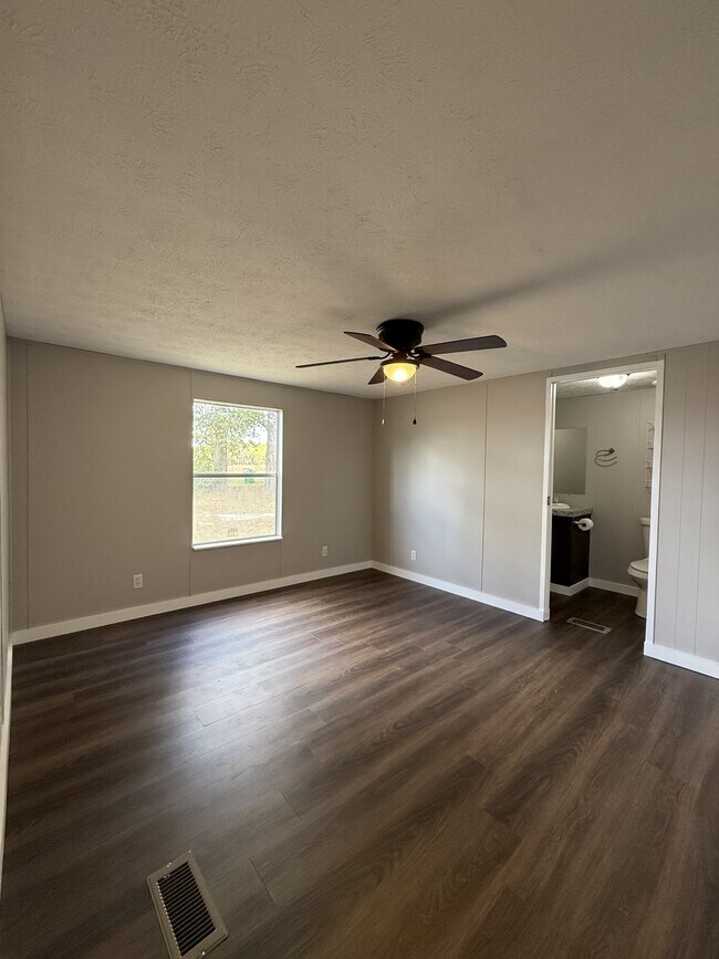 Foto del edificio - 1348 FM2108