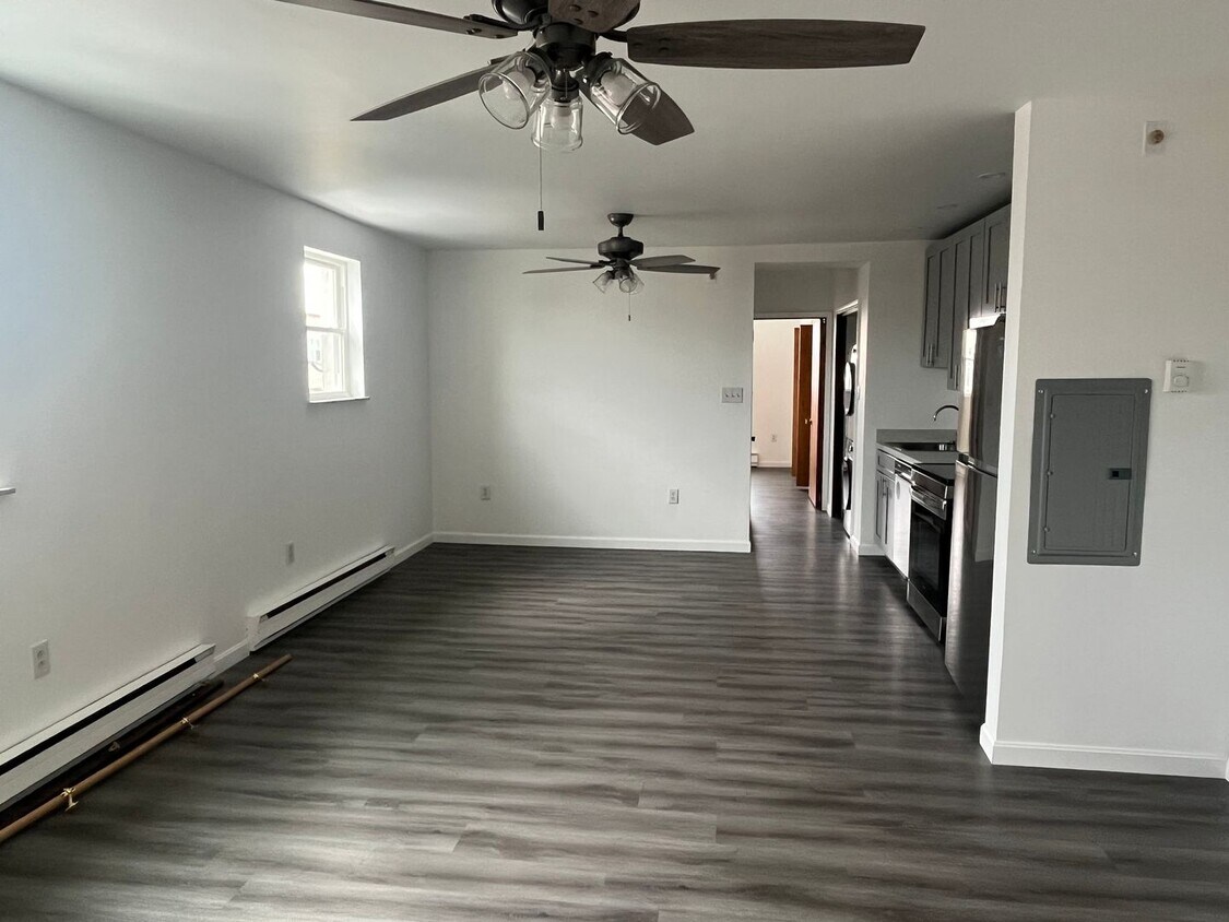 Foto principal - Partners II - 2555 Alder Street