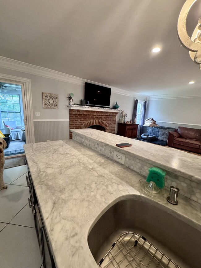 Photo - 190 Westridge Cir House