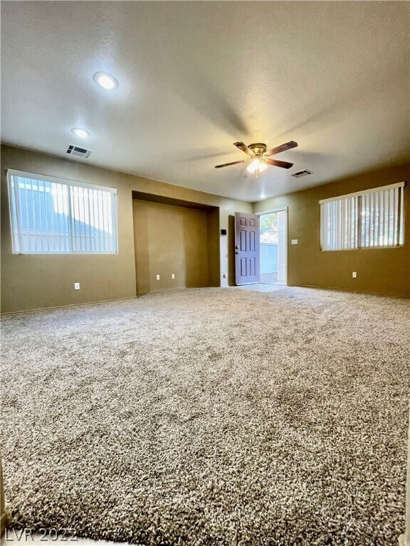 Foto del edificio - 11901 Fairfax Ridge St