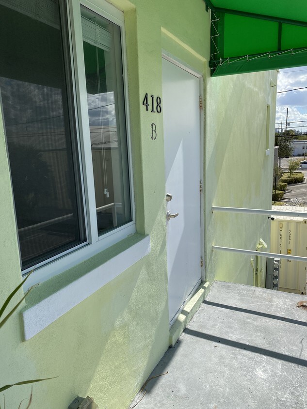 Foto principal - 418 25th St