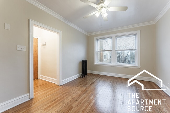 Building Photo - 4826.5 W Addison St