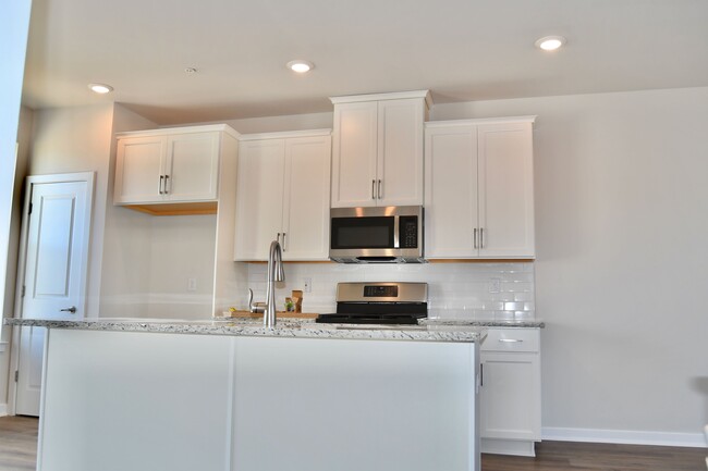 Foto del edificio - 725 Peony Ln