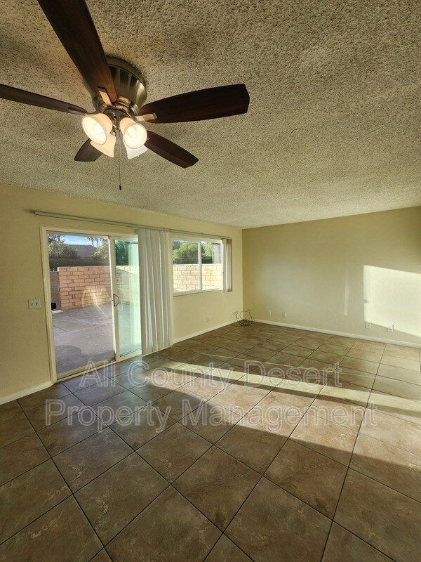 Foto del edificio - 69180 Victoria Dr