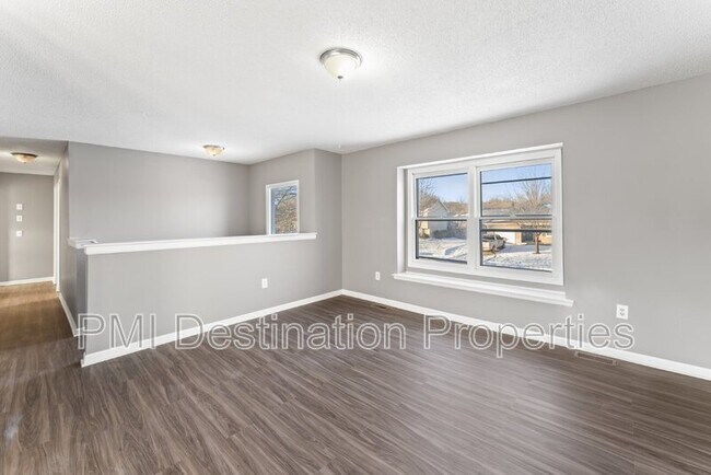 Building Photo - 33185 W 88th Terrace