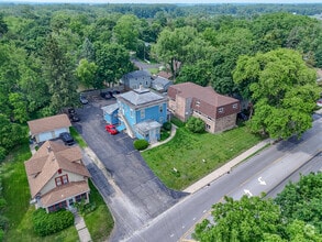 Building Photo - 639 McHenry Ave