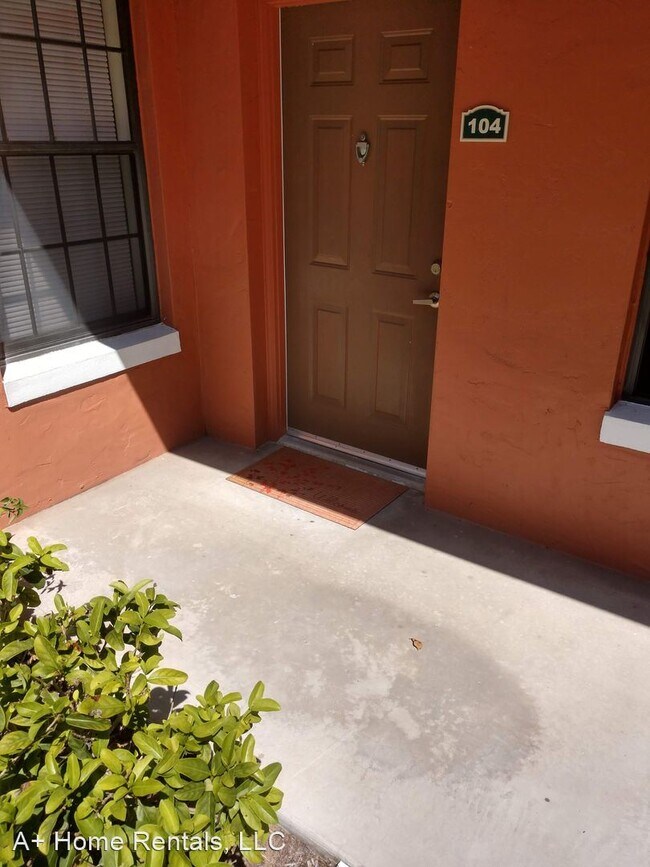 Foto del edificio - 1 br, 1 bath House - 760 Centervale Drive ...