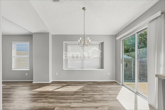 Foto del edificio - 4809 Madyson Ridge Dr