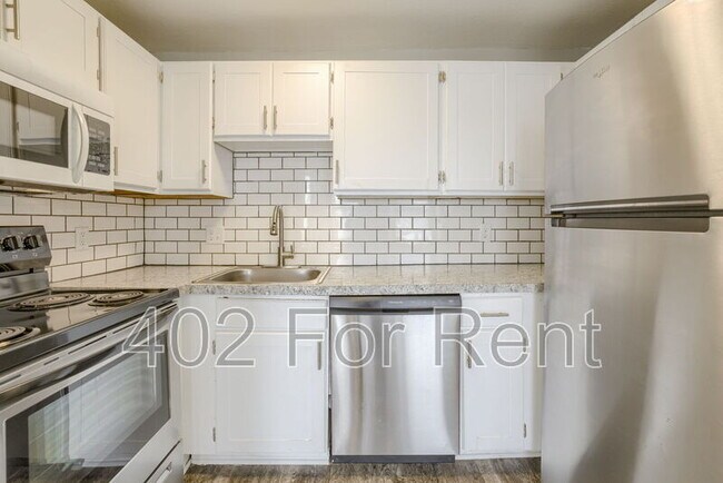 Foto del edificio - 210 S 24th St