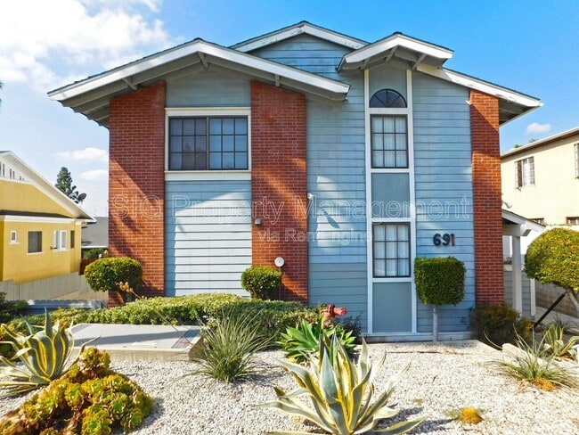 Photo - 691 South Marengo Avenue Townhome