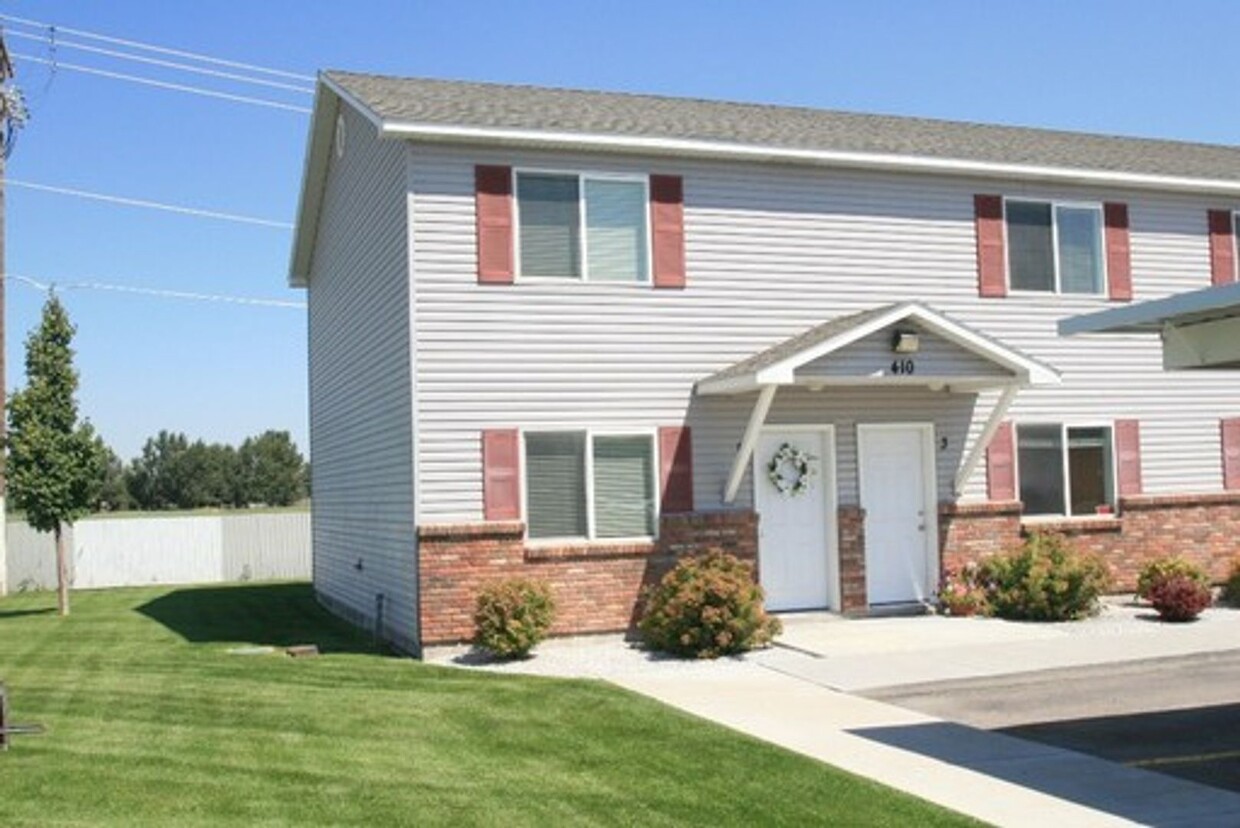 Foto principal - 2 Bed / 1.5 Bath Townhome - Idaho Falls