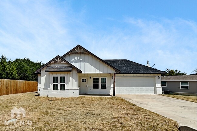 Building Photo - 5621 Van Horn Dr