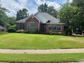 Building Photo - 203 Glenridge Ct SW