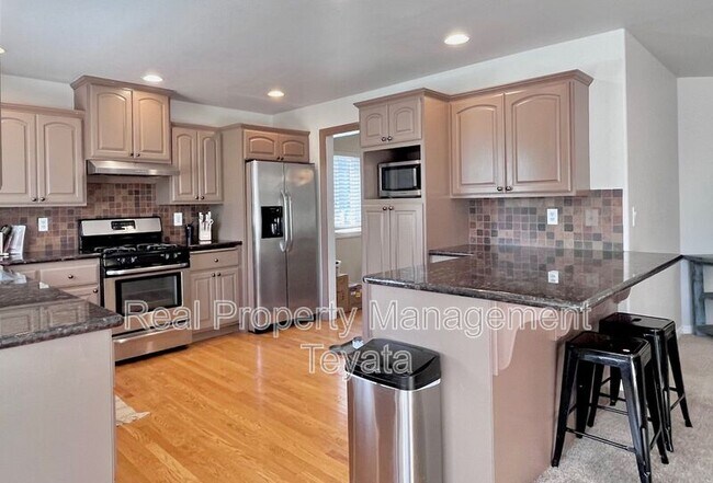 Building Photo - 800 E. Maberry Dr.