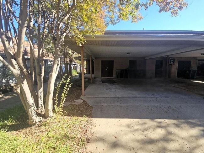 Updated Townhome with Upgrades - Updated Townhome with Upgrades