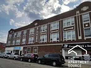 Building Photo - 2206 S 57th Ave