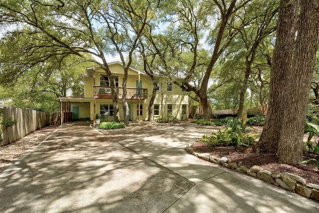 Foto del edificio - 2330 Westforest Dr