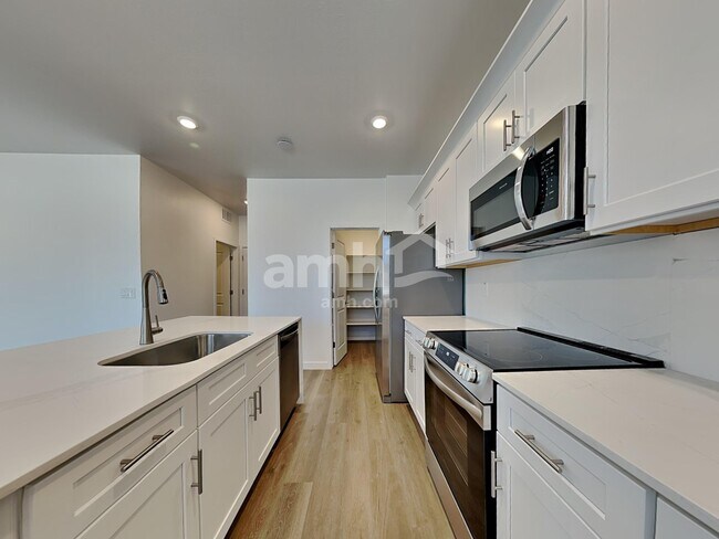 Foto del edificio - 20177 W Thomas Rd