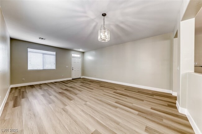 Building Photo - 5567 Cortu Ave