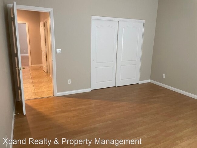 Building Photo - 5 br, 3 bath House - 2705 Carolina Blue Ave