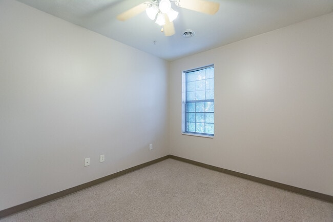 Interior Photo - Tenth & College Apartments