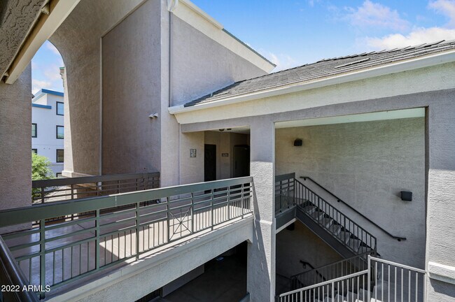 Building Photo - 435 Rio Salado Pkwy