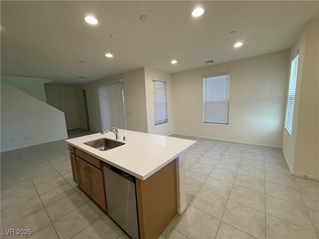 Building Photo - 11747 Emerald Lk Ave