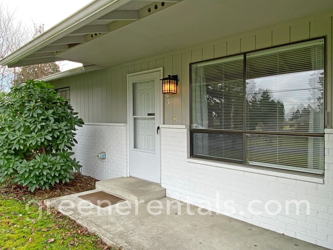 Foto del edificio - 2BR 1.5BA Duplex in Lacey