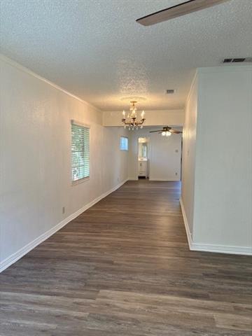 Foto del edificio - 5011 W University Blvd