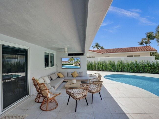 Photo - Northeast 31st Avenue, Fort Lauderdale, FL 33308 - 4 BR 3 BA single-family home
