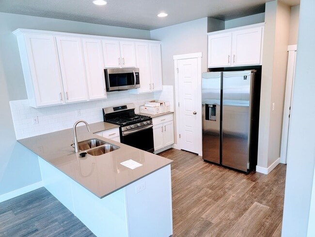 Foto del edificio - Gorgeous Townhome!!!