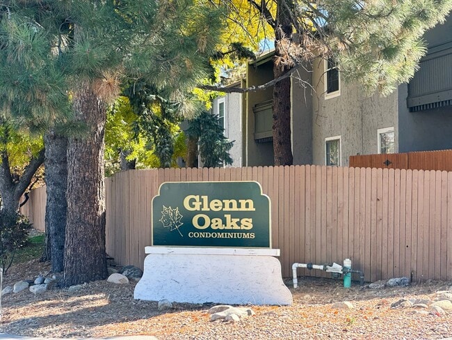 Building Photo - End-Unit Condo in Southglenn