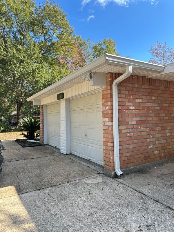 Foto del edificio - 6838 Apona St