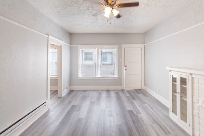 Interior Photo - 1049 E 5th Street