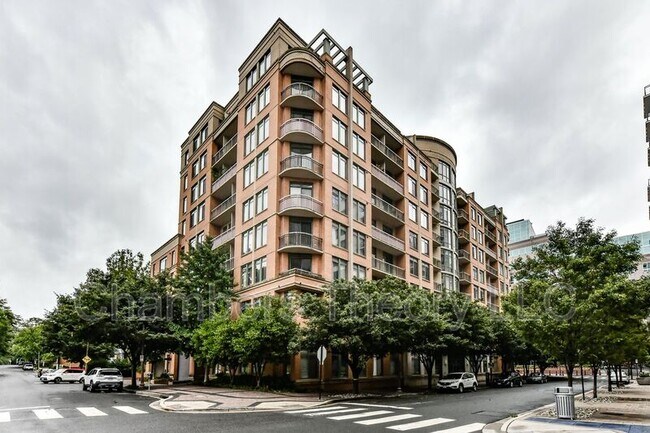 Building Photo - 3625 10th St N