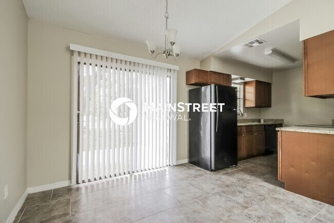 Foto del edificio - 3 Bedroom Pet-Friendly Home in Palm Bay, FL with Main Street Renewal
