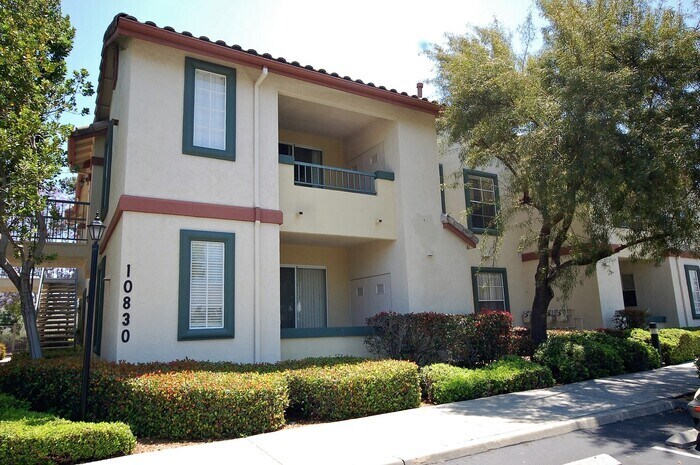 Primary Photo - Sabre Springs Top Floor Condo