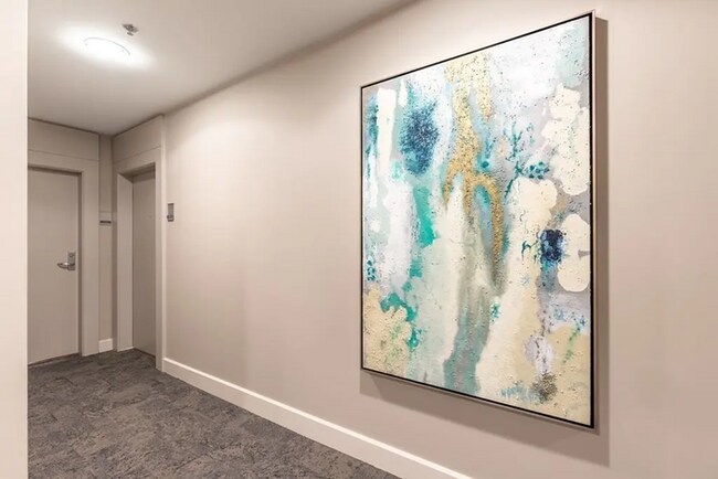 Foto del edificio - Modern Rental Unit in Prime West End / North Station Location