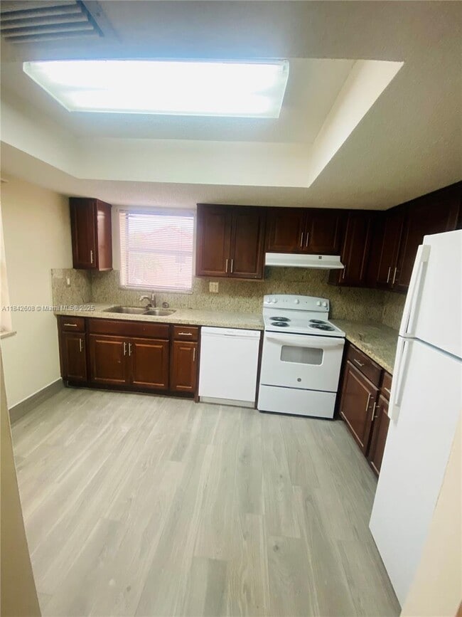 Foto del edificio - 11810 SW 80th St