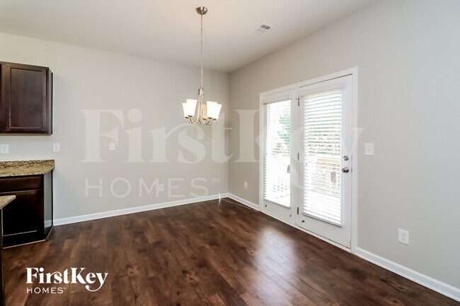 Foto del edificio - 108 Hollyhock Ln