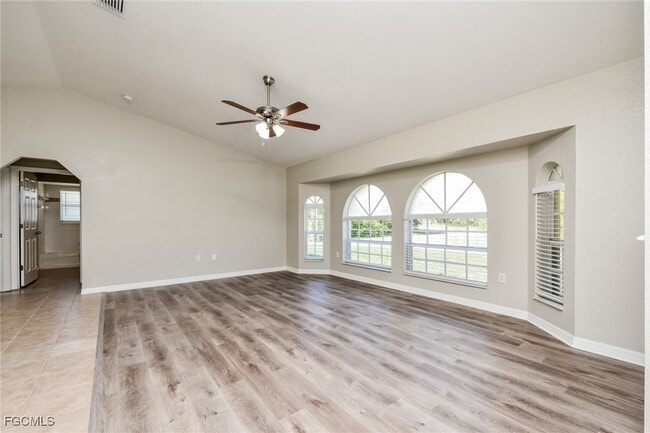 Building Photo - 2810 Beloit Terrace