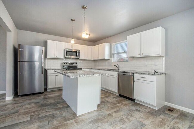 Foto del edificio - 5380 Eagle Glen Dr SW