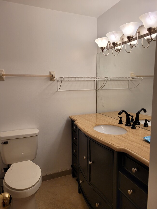 Building Photo - 4401 SW 70th Ter