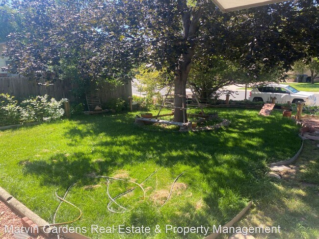 Foto del edificio - 4 br, 2 bath House - 646 Elliott St.