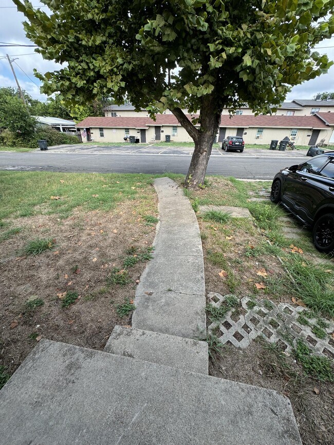 Foto del edificio - 1806 Mulford St