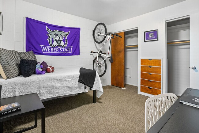 Foto del edificio - Harrison Heights - STUDENTS ONLY, AGES 18-30
