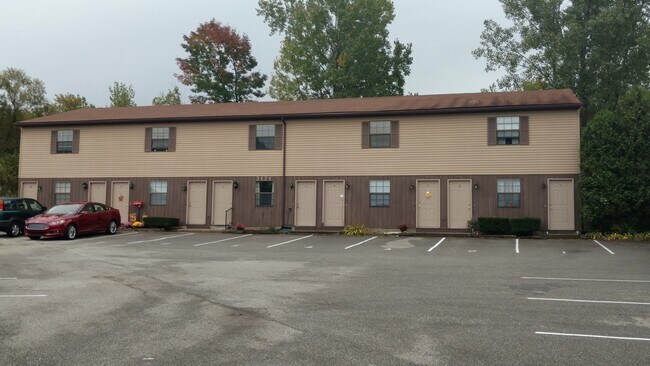 Front of Building - 3121 W 40th St